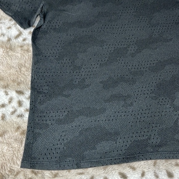 Reebok Gray Tee Size L 12-14 - Picture 3 of 7